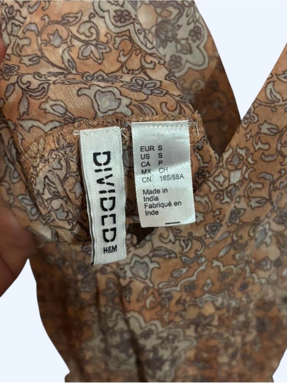 H&M Divided Brown Paisley V-Neck Tank - Picture 3 of 4